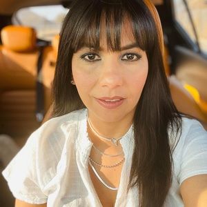 Meet your Posher, Raquel